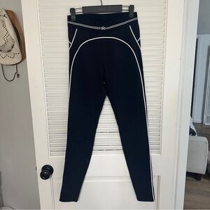 Alo airbrush high waisted heart Throb leggings